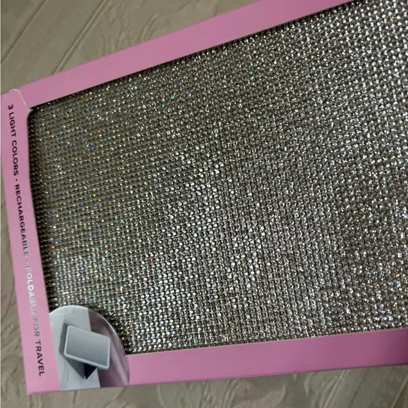 Impressions Vanity LED Light Up Bling Folio Makeup Mirror Silver BNIB